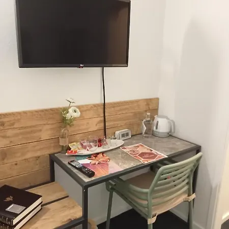 Mediterrâneo Madeira Hotel 2*